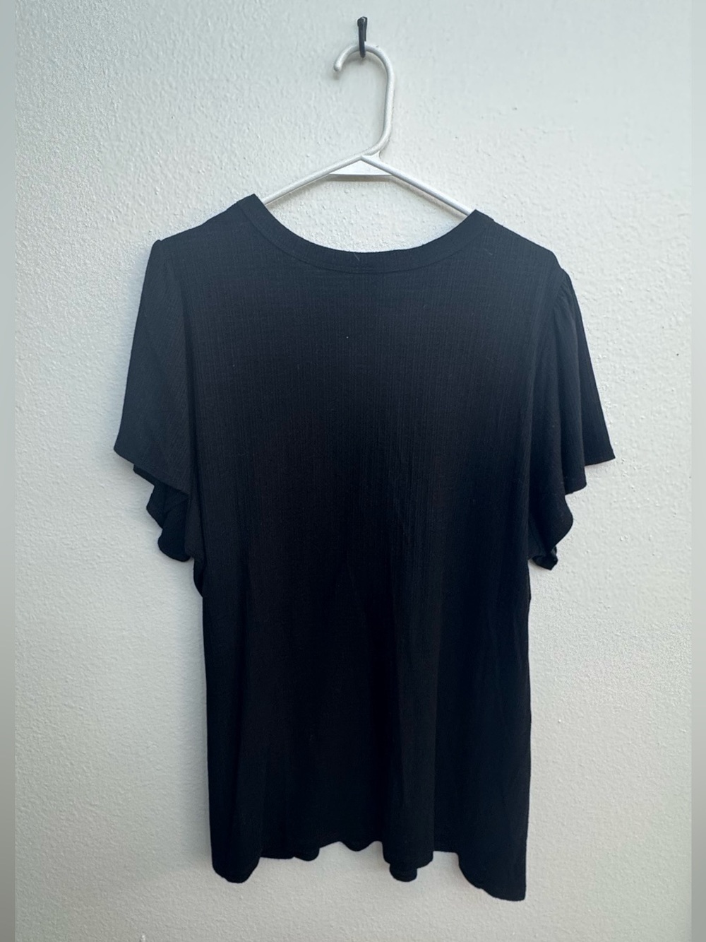 GUC torrid Texture Jersey Crew Neck Flutter Sleeve Crochet Top - Picture 9 of 12